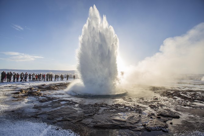 3-Day Ice Cave, South Coast, Golden Circle and Northern Lights - Day one: Thingvellir, Gullfoss, and Geysir