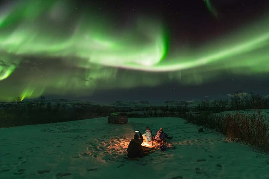Abisko: Northern Lights Photography Tour with Dinner - Key points to know before booking