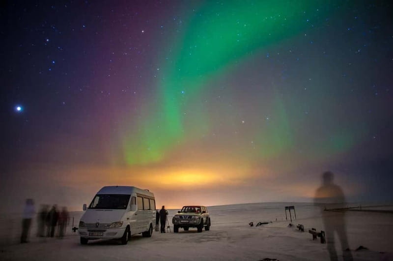 Akureyri: Northern Lights Hunt with Forest Lagoon Entry - Key points at a glance
