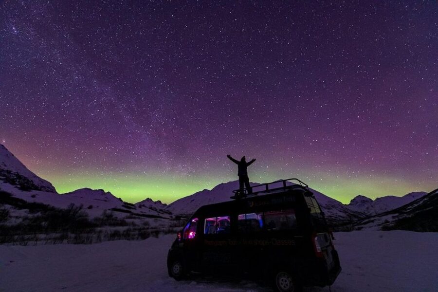 Anchorage: Aurora Borealis Northern Lights Photography Tour - Small group size and guide support