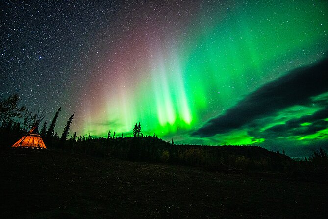 Arctic Day: Aurora Viewing Tour | late night - What happens at Arctic Range Adventure’s AuroraCentre