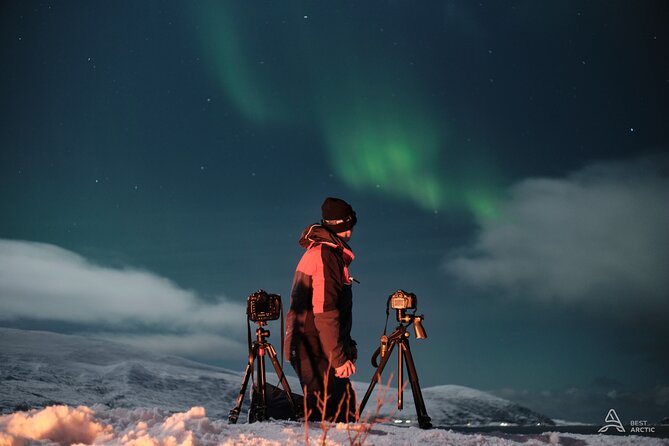 Aurora Safari Chase by big bus, free Photos, toilet onboard - Leaving Tromsø at 6:15 pm