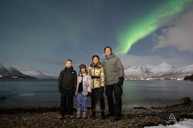 Aurora Safari Chase by big bus, free Photos, toilet onboard - What each part of the evening feels like
