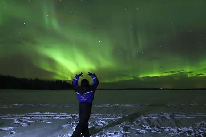 Chasing Aurora with Photographer - Small Group - Professional aurora photos without a tripod
