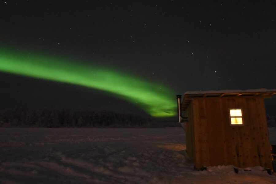Chena Lake: Aurora Borealis Viewing & Ice Fishing Adventure - Why Chena Lake makes a good aurora night