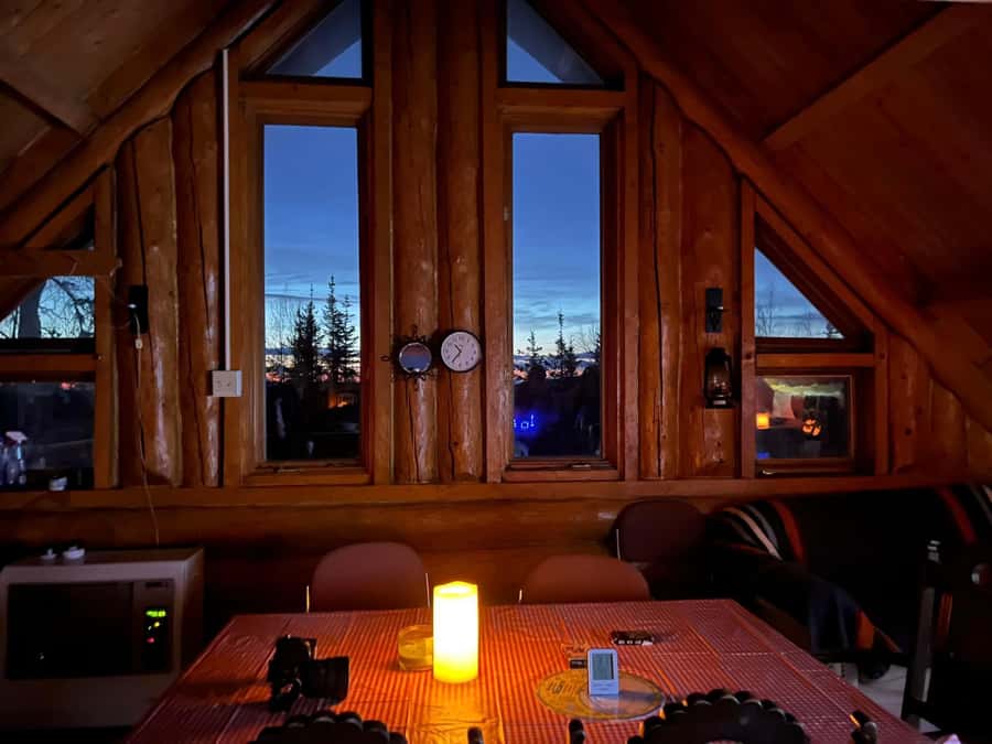 Fairbanks: Aurora Husky Lodge Aurora Viewing Tour - A comfortable way to wait for the Northern Lights