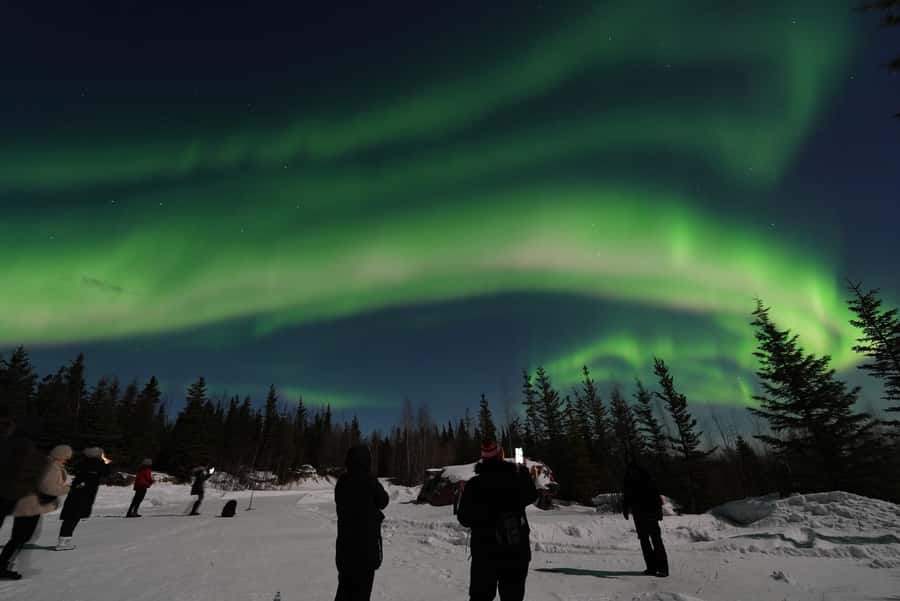Fairbanks: Aurora Husky Lodge Aurora Viewing Tour - What the optional photos add