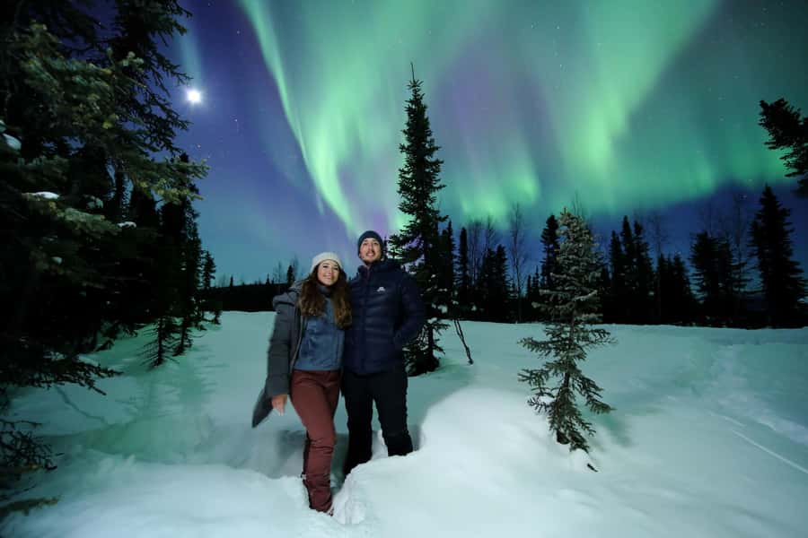 Fairbanks: Northern Lights Adventure with Photos & HOT PIZZA - Key Points at a Glance