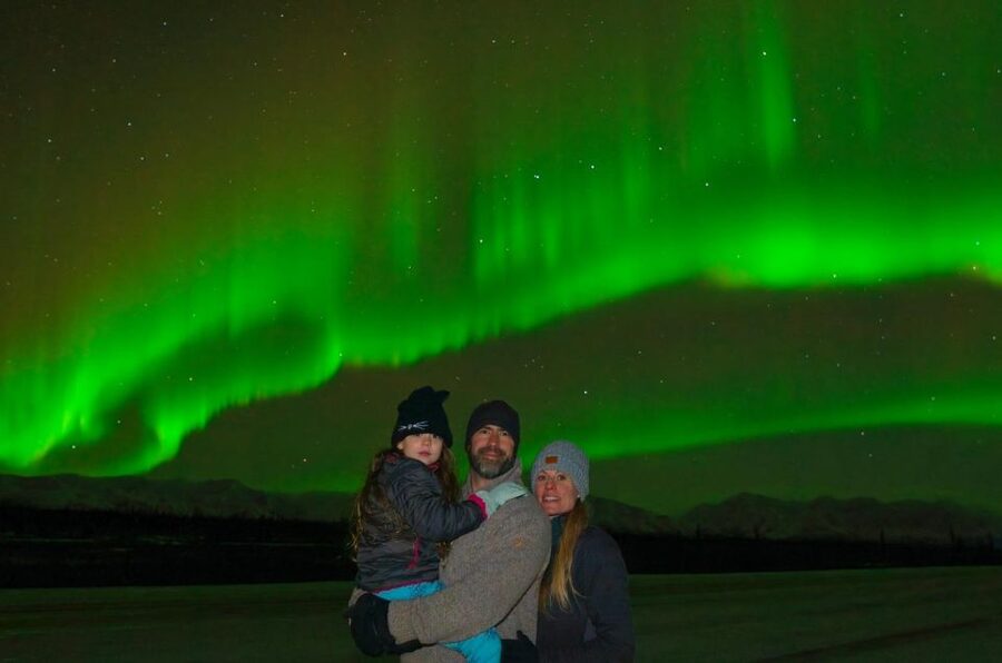 From Fairbanks: Northern Lights Aurora Tour with Photography - Waiting for the aurora in the Alaskan cold