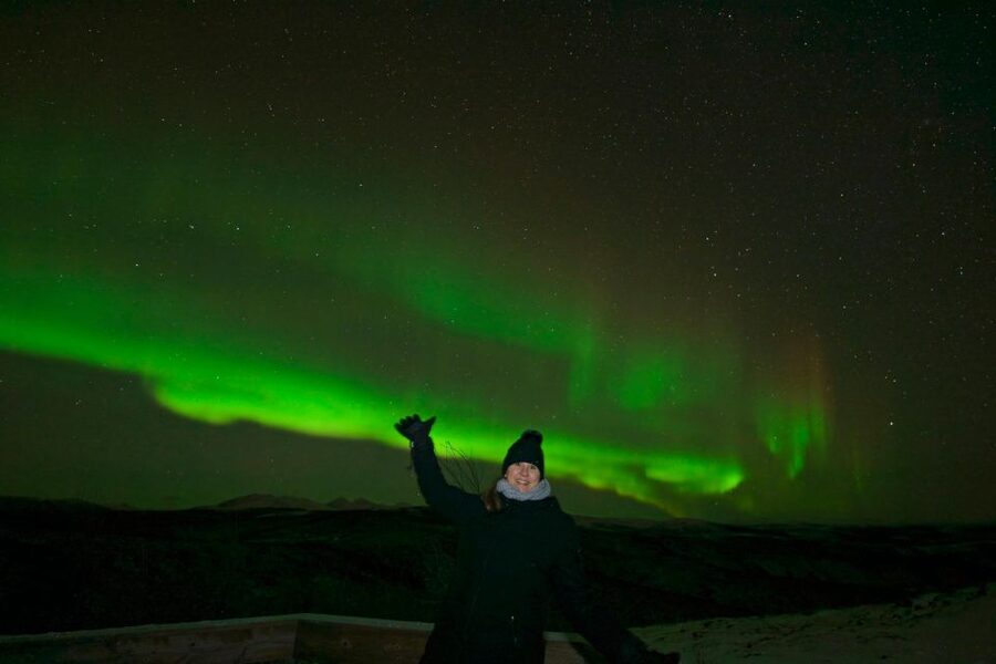 From Fairbanks: Northern Lights Aurora Tour with Photography - Snacks, cake, and the practical comforts