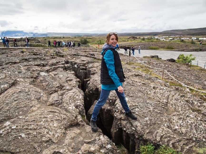 From Reykjavik: 3-Day Northern Lights Hunt & Glacier Lagoon - Northern Lights: treat the search as a bonus