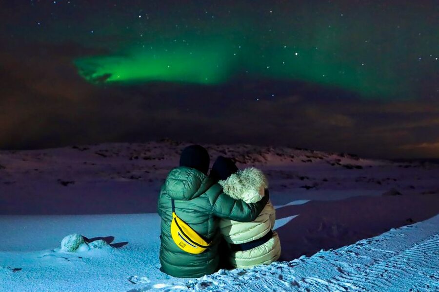 From Reykjavik: Northern Lights Bus Tour with Hot Cocoa - What the cold feels like in practice