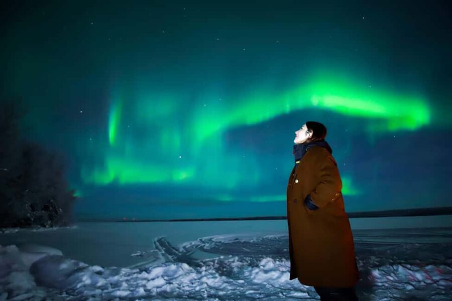 From Rovaniemi: Lakeside Aurora’s Paparazzi Photography - Who will enjoy this outing most?