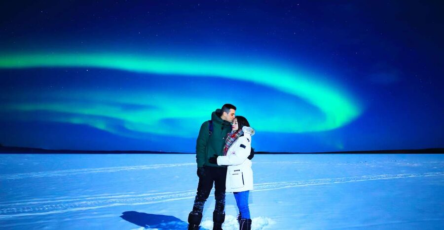 From Rovaniemi: Lakeside Aurora’s Paparazzi Photography - Should you book Lakeside Aurora’s Paparazzi Photography?