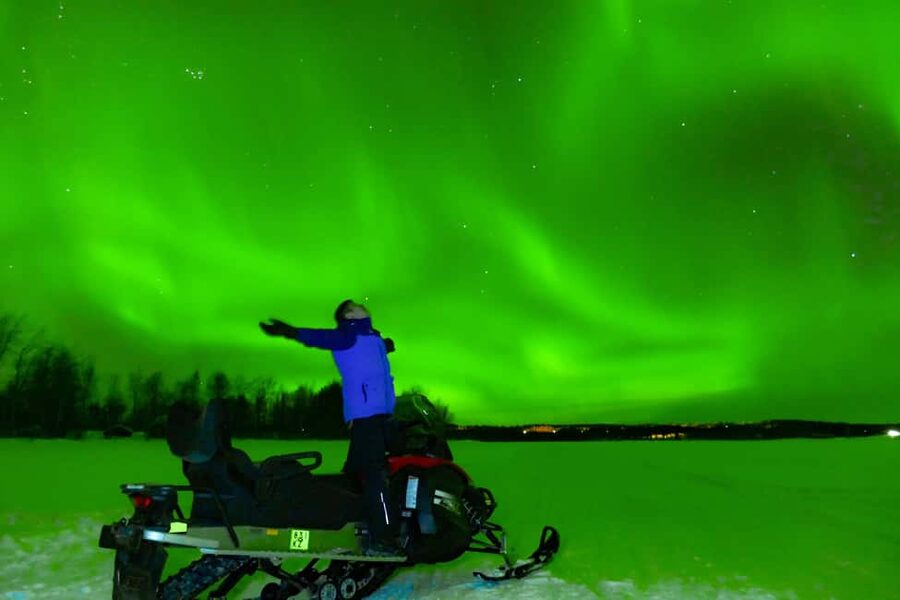 From Rovaniemi: Searching Aurora with Snowmobile - Pickup points around Rovaniemi