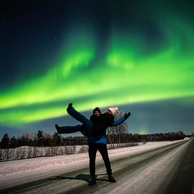 From Rovaniemi: Short Aurora Borealis Photography Expedition - Leaving Rovaniemi behind after dark