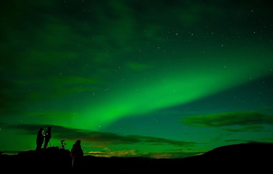 From Tromsø: Aurora Snowshoe Hike - What three hours on snowshoes feels like