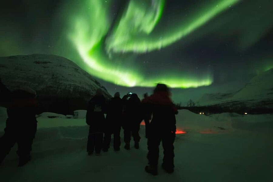 From Tromsø: Northern Lights Visit at Camp Tamok - A northern lights evening beyond Tromsø