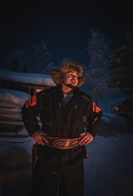 Ivalo: Lake Inari Northern Lights Tour w/ Reindeer & Dinner - The guide and the small-group feel