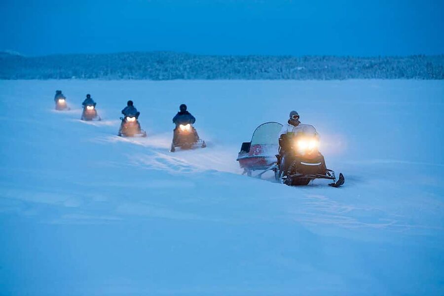 Kiruna: Northern Lights Snowmobile Tour with Transfer - Waiting for the northern lights