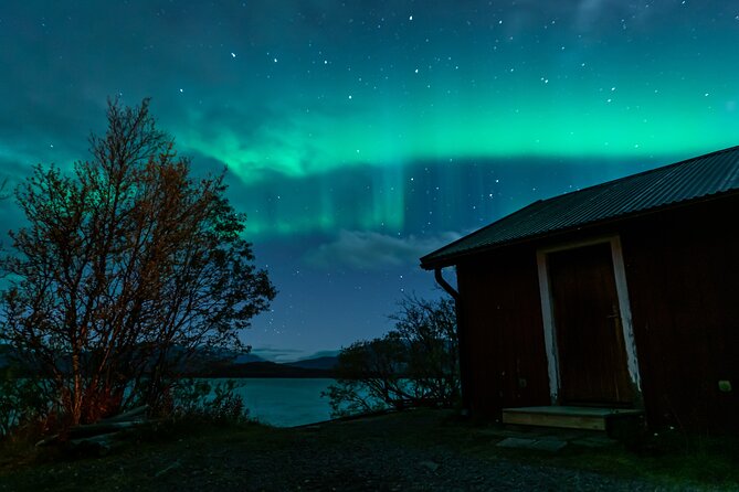 Kiruna Northern Lights Tour with Photographer - Chasing clear skies from Kiruna at 7:00 pm