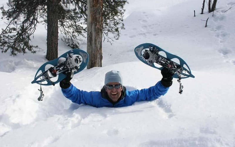 Kiruna: Snowshoe Trek with Aurora Hunt and Warm Beverage - Getting fitted for Kiruna’s cold