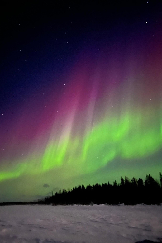 Levi: Northern Lights in Peace and Privacy - by Private Lake - Standing on the frozen lake