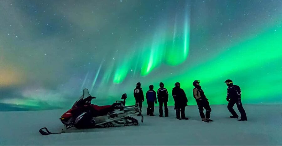 Levi: Northern Lights Snowmobile Safari and Campfire Picnic - Hunting for the Northern Lights