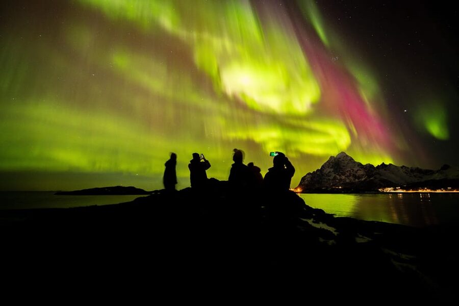 Lofoten: The Aurora Jæger – Northern Lights Hunt with Local - Why local weather knowledge matters in Lofoten