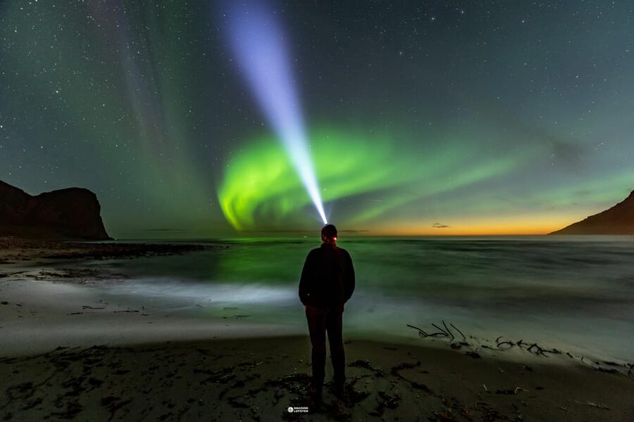 Lofoten: The Aurora Jæger – Northern Lights Hunt with Local - What to bring, and what to leave behind