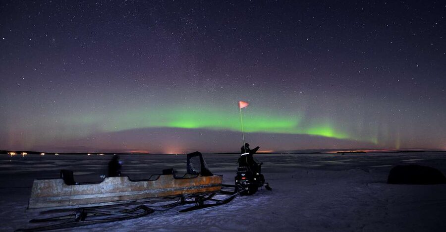 Luleå : Northern Lights Tour on a Snowmobile drawn Sled - Why the sled is the right choice for some people