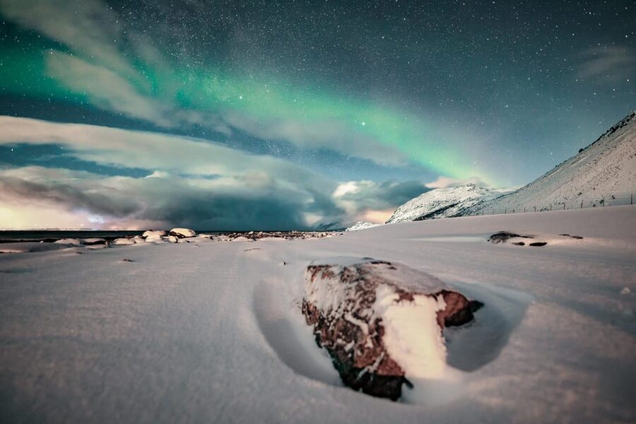 Lyngenalps: Northern Lights Snowmobile Safari - Getting Ready for the Cold