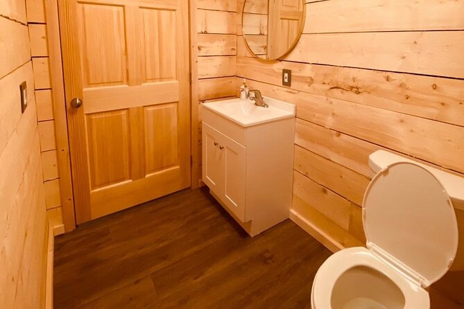 Mountaintop 360° Best Alaskan Cabin with Photography @Aurora Camp - Who should choose Aurora Camp