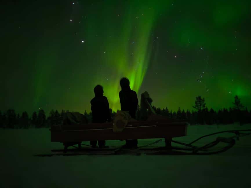 Muotkantunturi Park, Inari - Intense Northern Lights on a Lappish Sleigh - Setting out from Muotkan Ruoktu