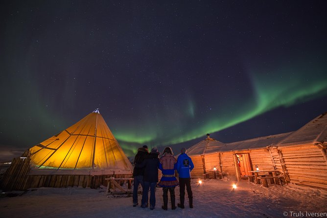 Night Reindeer Sledding with Camp Dinner and Chance of Northern Lights - What to wear and bring