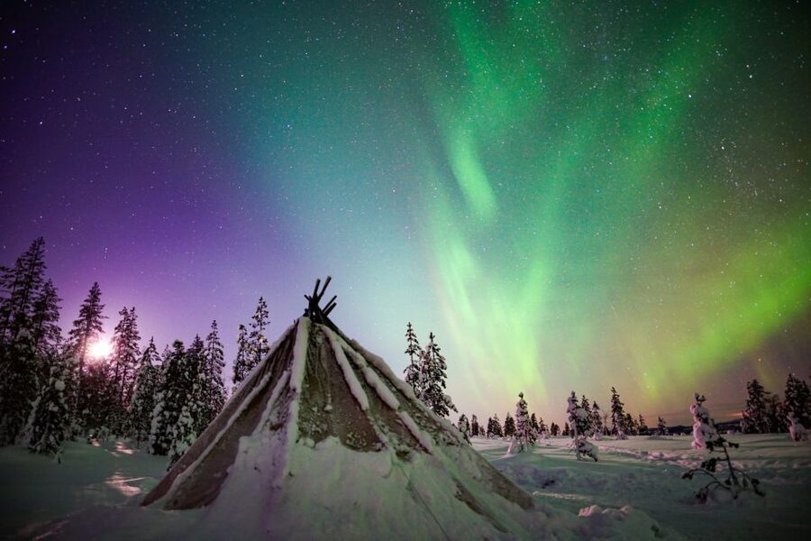 Night Snowshoeing Adventure under the Northern Lights - What to bring and how to prepare