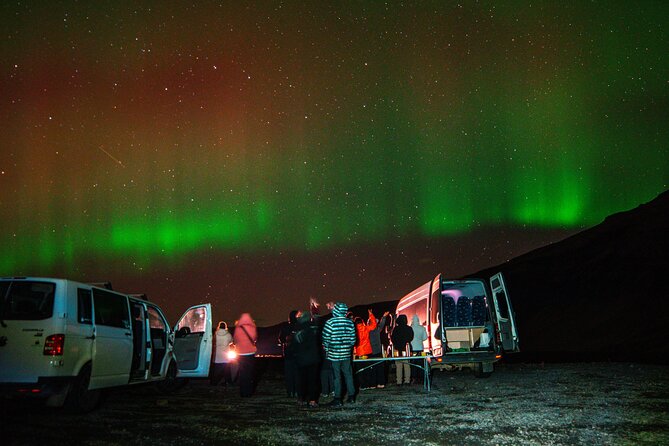 Northern Lights 4x4 Tour with Pastries and Cocoa from Reykjavik - Photos and camera help