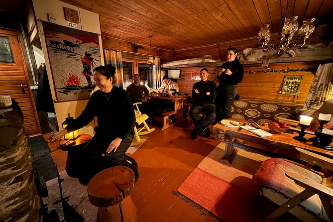 Northern Lights Adventure in the Wild with Campfire Treats - A cabin break with homemade treats