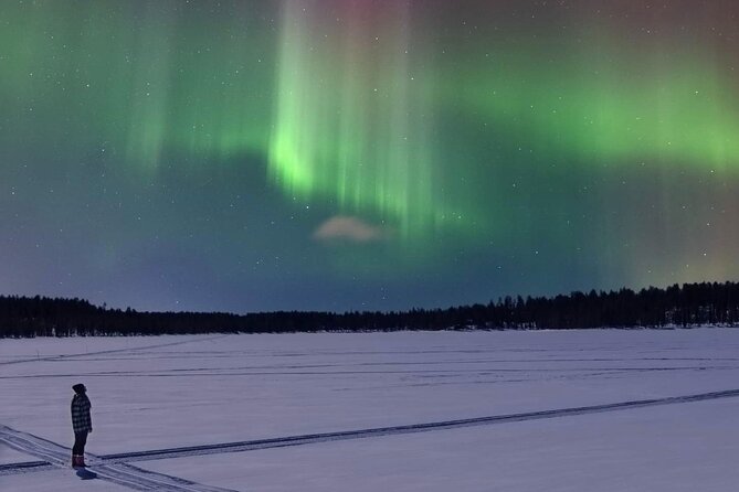 Northern Lights Adventure in the Wild with Campfire Treats - The cold, the timing, and the practical details