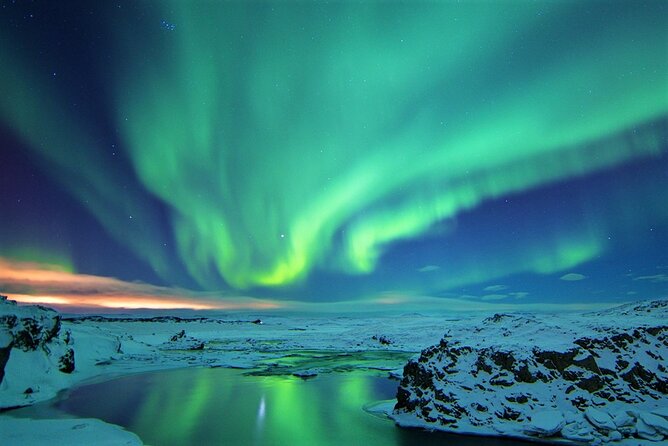 Northern Lights Bus Tour from Reykjavik with Hot Chocolate - Photography and seeing the aurora with your eyes