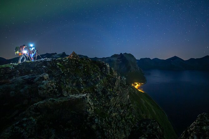 Northern Lights Expedition Tromsø - 6 people - Arctic Photo Guide - Tromsø pickup and the lifted Toyota Land Cruiser