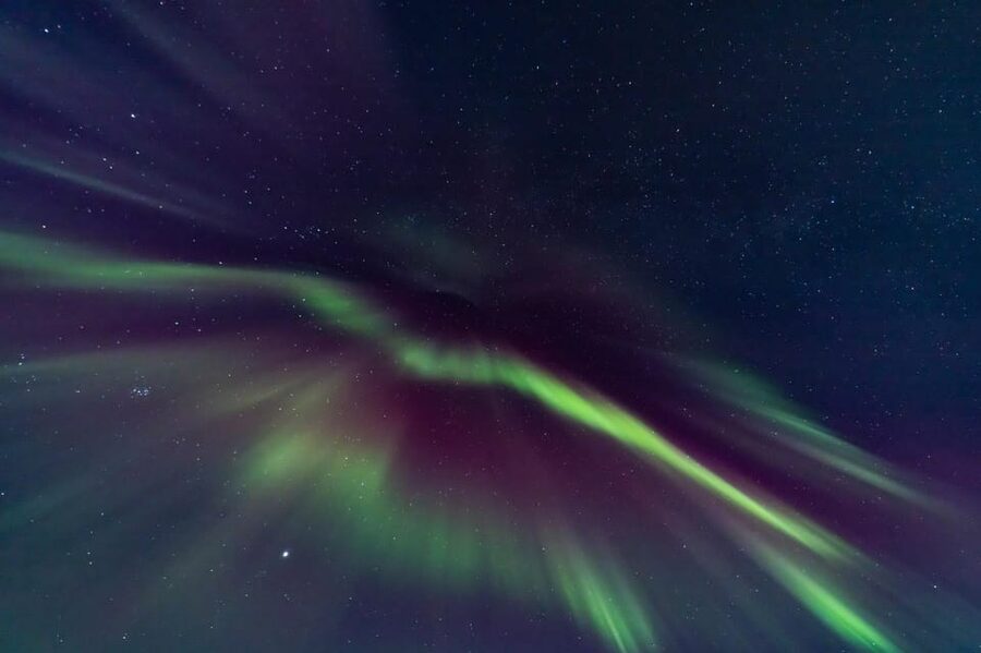 Northern Lights in Mini Bus, Photos, Hot Cocoa and Pastries - What makes Tomas’s guiding useful
