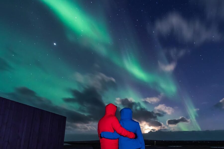 Northern Lights in Mini Bus, Photos, Hot Cocoa and Pastries - Is $124 a fair price?