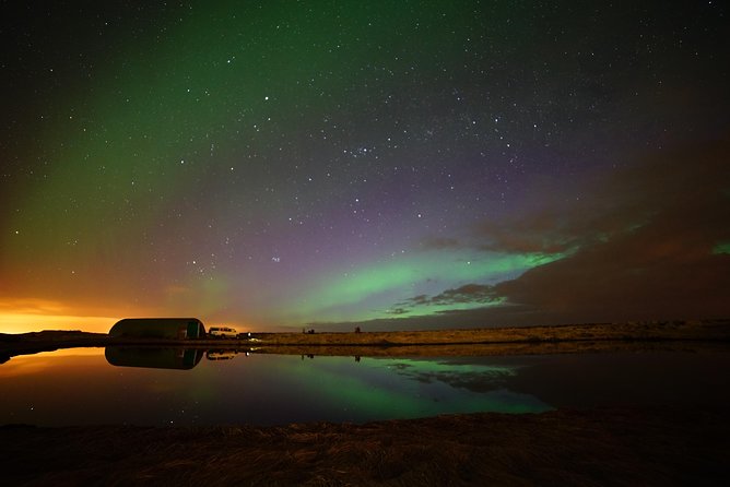 Northern Lights Minibus Tour with Hot Cocoa, Blankets & Photos - Is $106.44 a fair price?