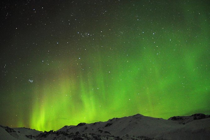 Northern Lights Minibus Tour with Hot Cocoa, Blankets & Photos - What the evening schedule feels like