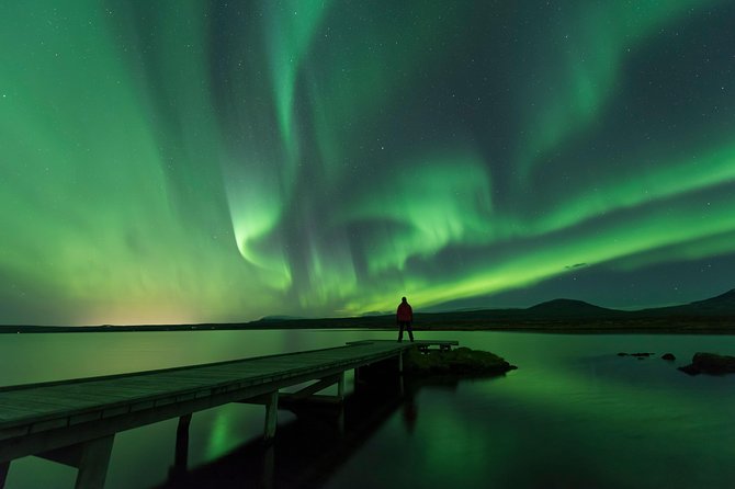 Northern Lights Small Group Guided Tour from Reykjavik - Chasing the aurora after 9:30 pm
