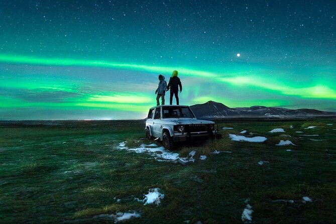 Northern Lights Small-Group Tour with Free Photos & Hot Chocolate - Chasing Clear Skies Beyond Reykjavik