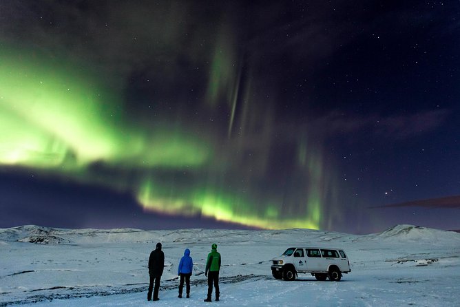 Northern Lights Tour from Reykjavik in a Super Jeep - The guides make or break the night