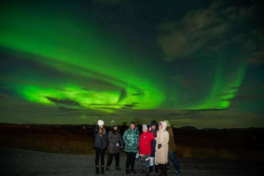 Northern Lights Tour From Reykjavik with Photography - Who should choose this tour?