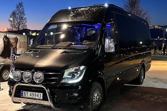 Northern Lights Tour, Photo, Toilet, Meal, Skycam in Mbus - Photos, portraits, and camera help